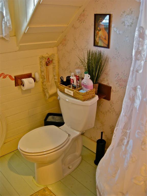 The Old Tower House Bed & Breakfast North Bend Room photo