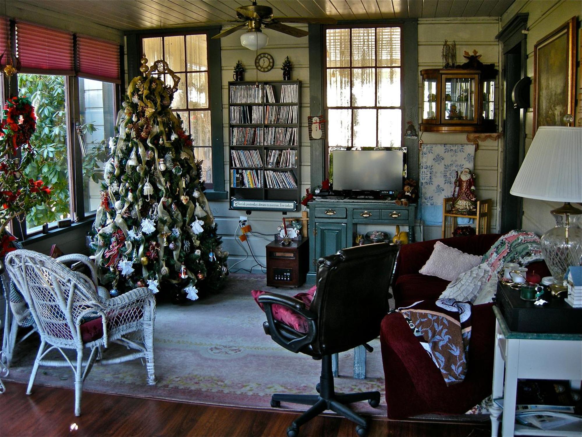 The Old Tower House Bed & Breakfast North Bend Exterior photo