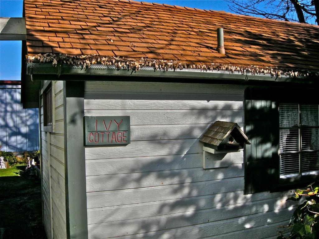 The Old Tower House Bed & Breakfast North Bend Exterior photo
