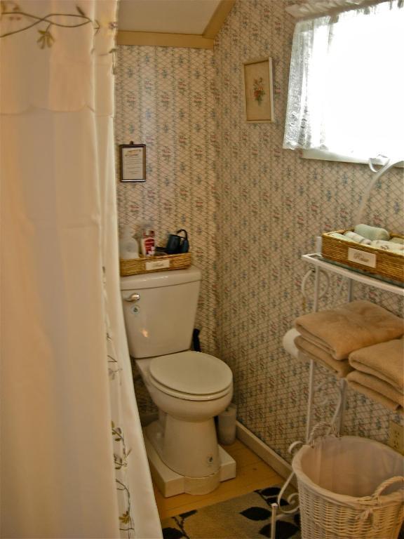 The Old Tower House Bed & Breakfast North Bend Room photo