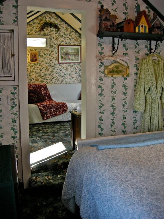 The Old Tower House Bed & Breakfast North Bend Room photo